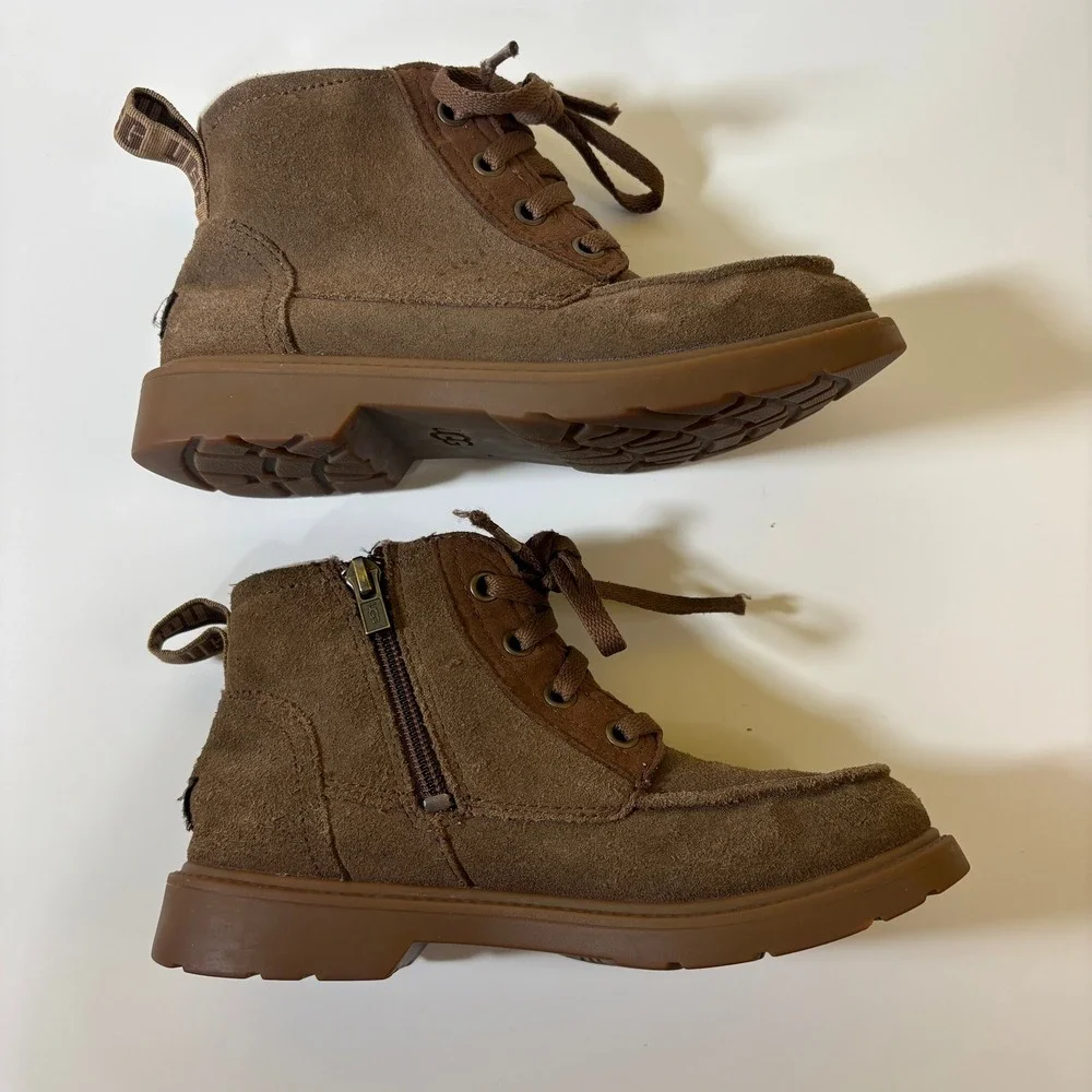 UGG Kids Chelham Moc‎ Toe Clima Moda Suede Lug Sole Boots Size 2 Brown Unisex